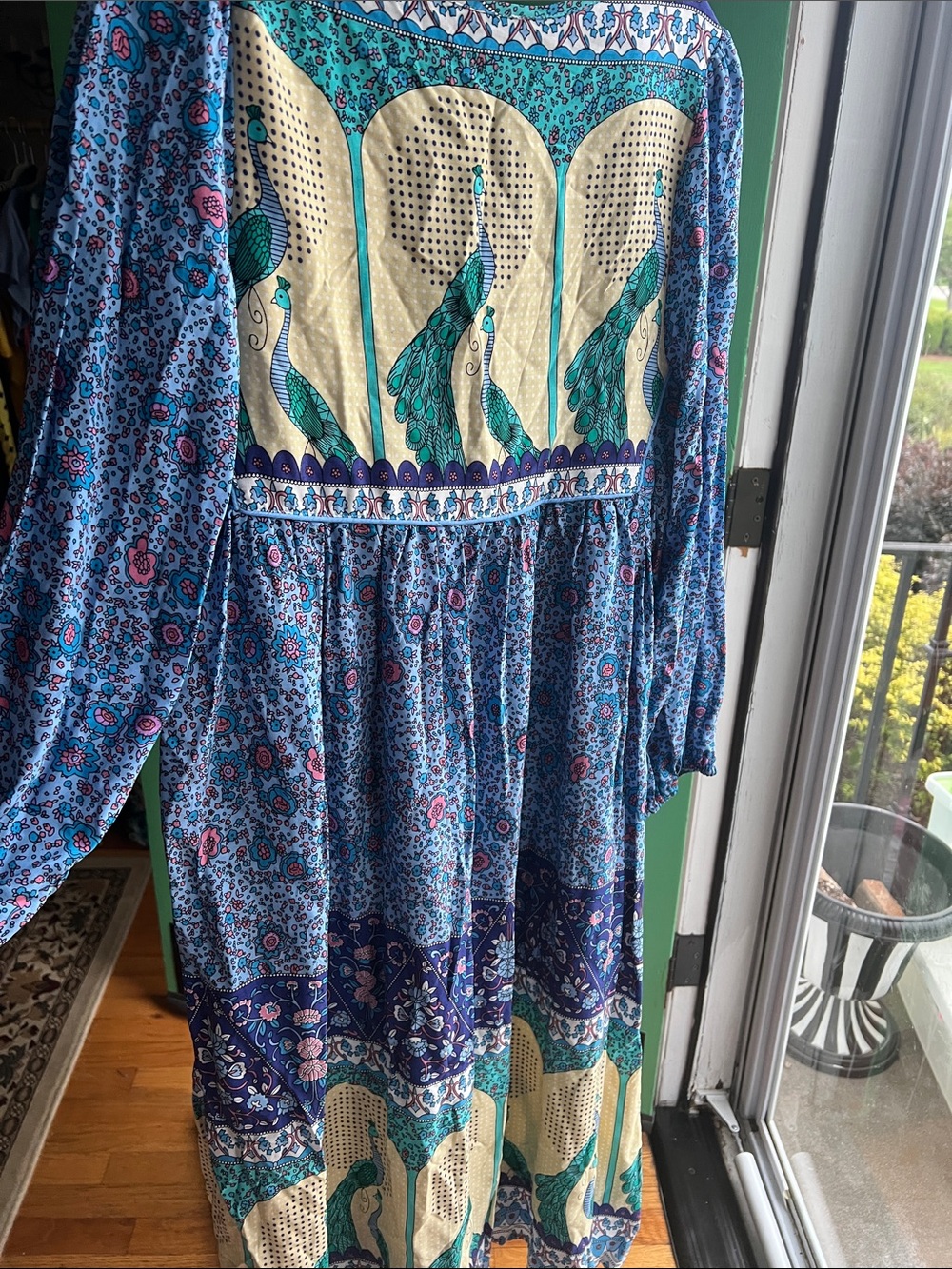 Boho Peacock Print Maxi Dress in Blue 💕 size small - Picture 3 of 7